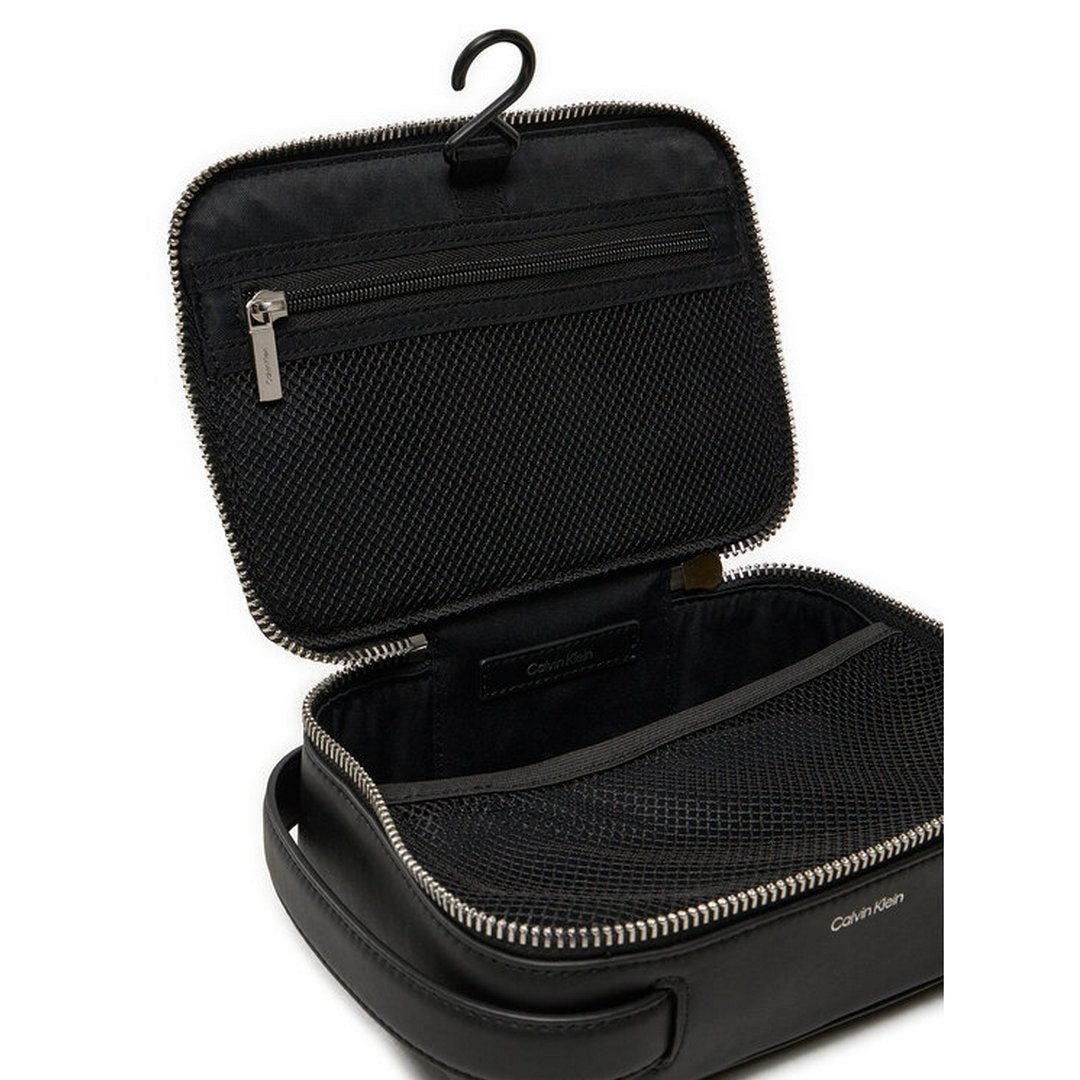 Ck Sleek Washbag W/Hanger PVH Black / OS