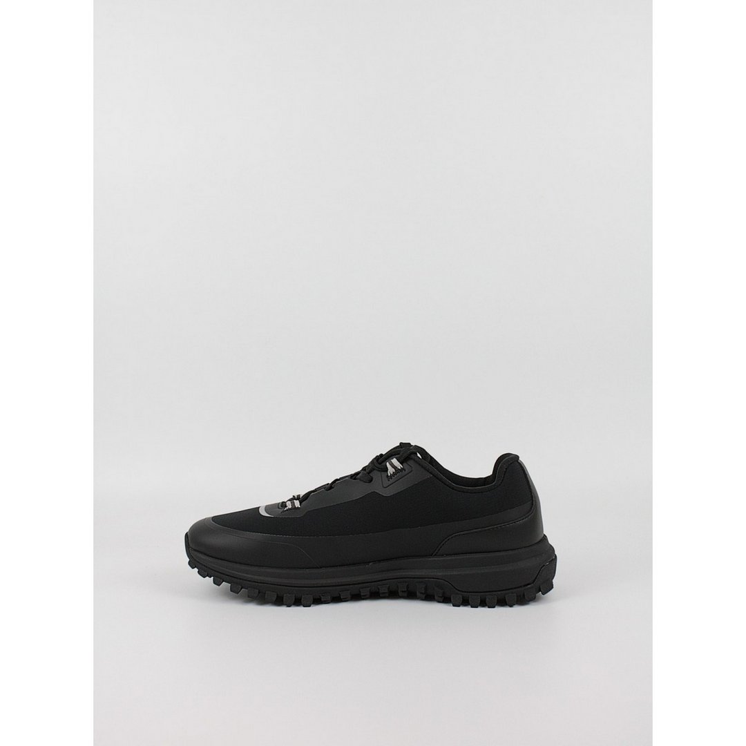 Vibram Tooth Runner In Hi Tech Triple Black / 42