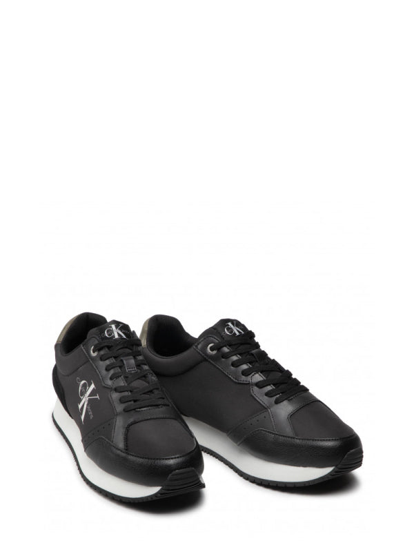 Retro Runner Laceup Black / 42