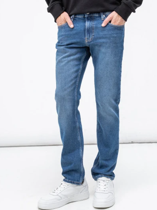 Straight Denim Medium / 3230