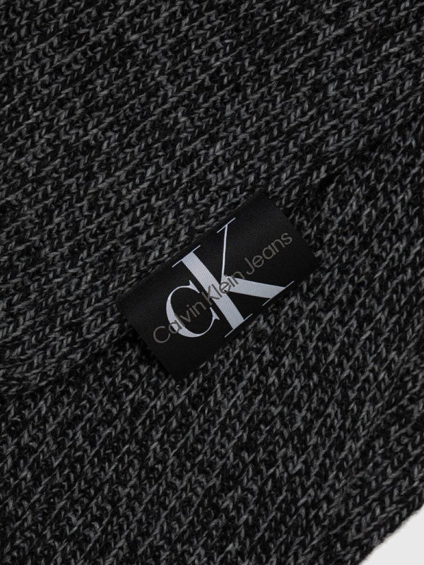 Oversize Label Scarf Black / OS