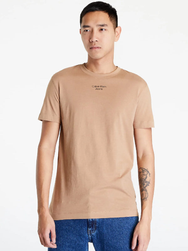 STACKED LOGO TEE Timeless Camel / L