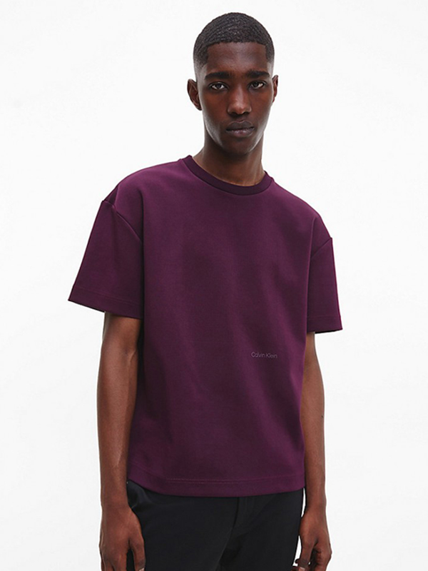 Embossed Graphic Comfort T-Shirt Passion Plum / L