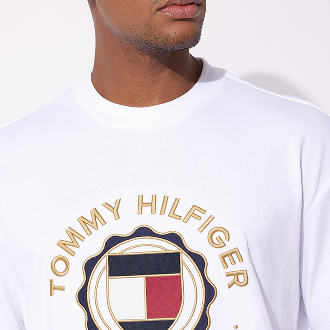 Im Icon Roundall Gold Embro Tee WHITE / L