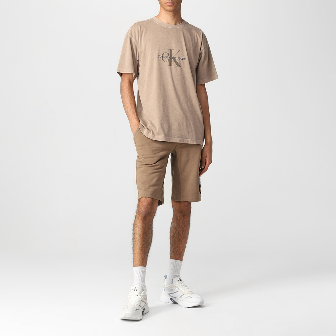 Monologo Badge Hwk Short Shitake / L