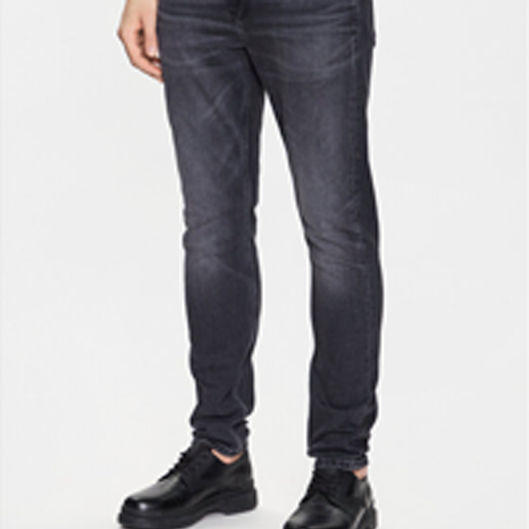 Slim Taper Denim Black / 3230