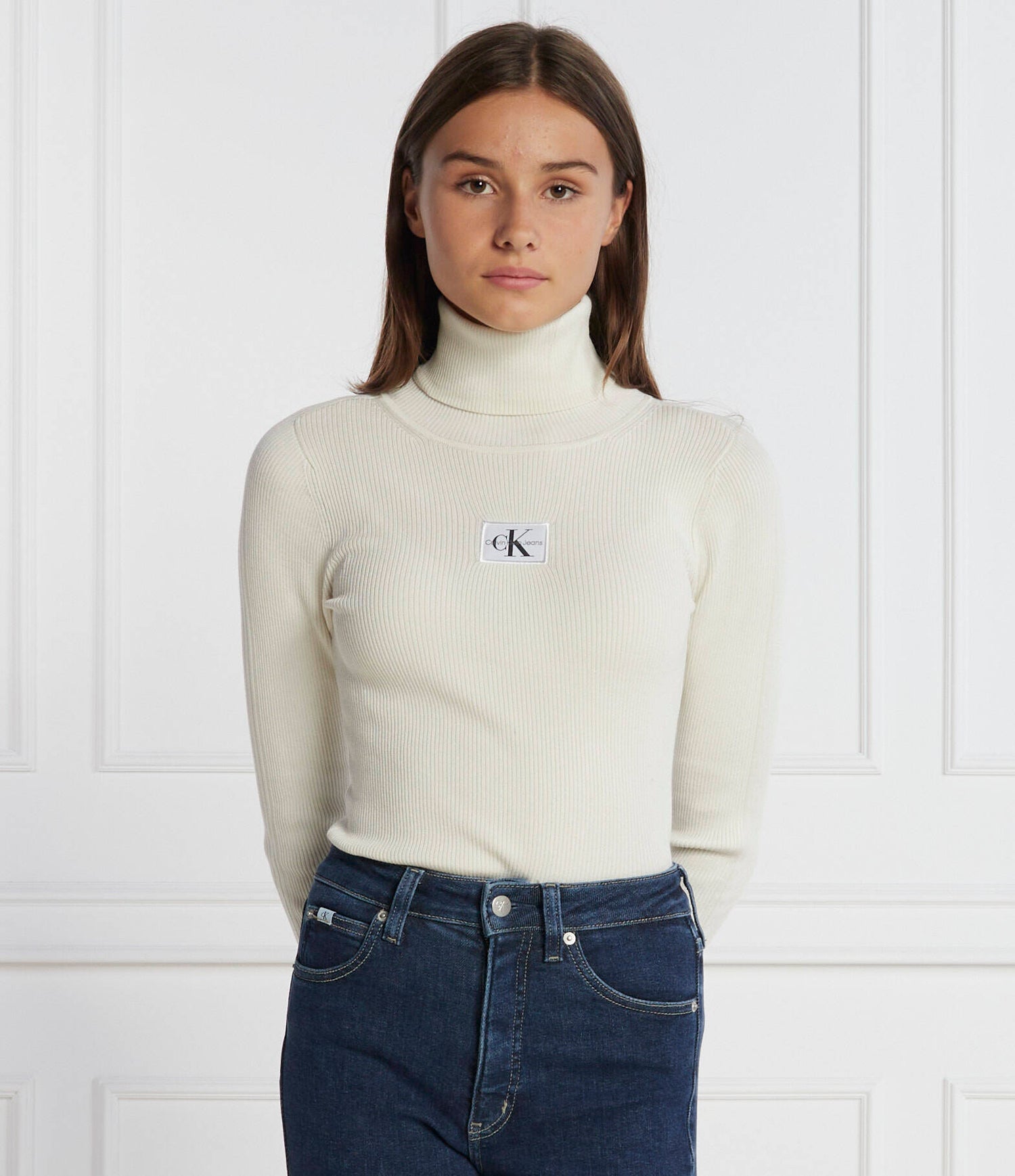 Badge Roll Neck Sweater Ivory / L