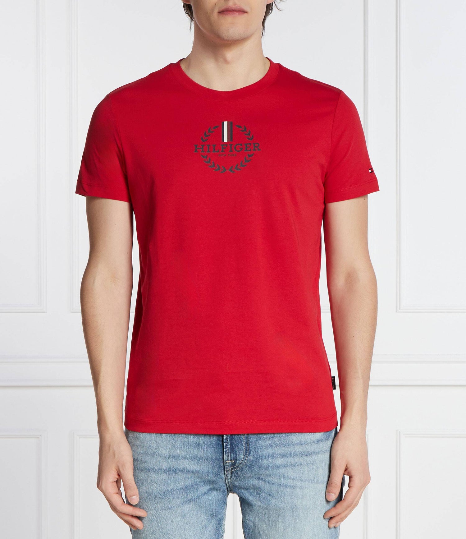 Global Stripe Wreath Tee Primary Red / L