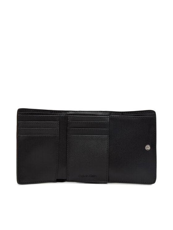 Ck Daily Small Trifold_Epi Mn Ck Black Epi Mono / OS