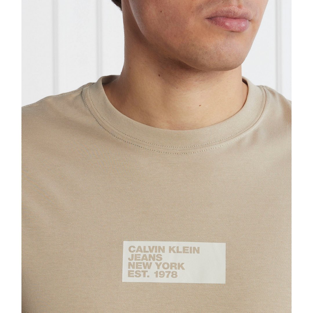 Small Center Box Tee/ Ped/ Xl Plaza Taupe / L