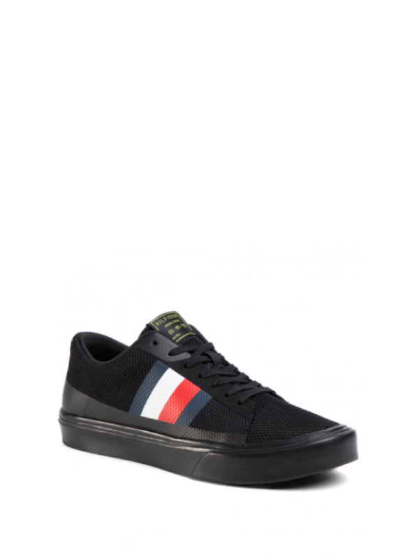 Lightweight Stripes Knit Sneaker Black / 42