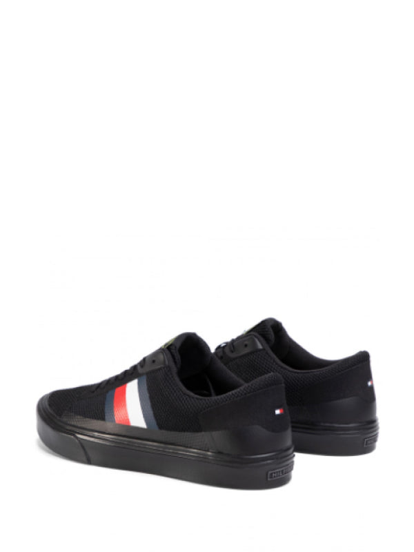 Lightweight Stripes Knit Sneaker Black / 42