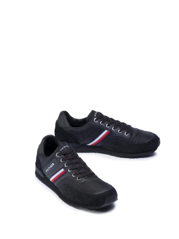 Iconic Material Mix Runner Black / 42