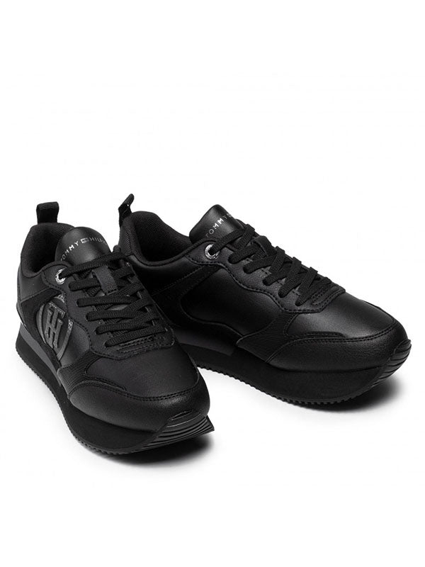 Feminine Active City Black / 42