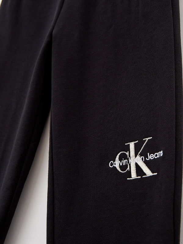 Monogram Off Placed Ck Black / 4