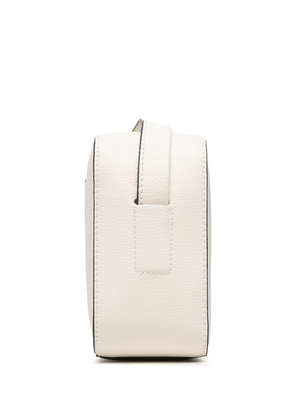 Minimal Monogram Cam Warm White / OS